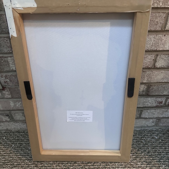 NEW Oliver Gal Beaute Silhouette Wall Art - 16 x 24" - Picture 3 of 4